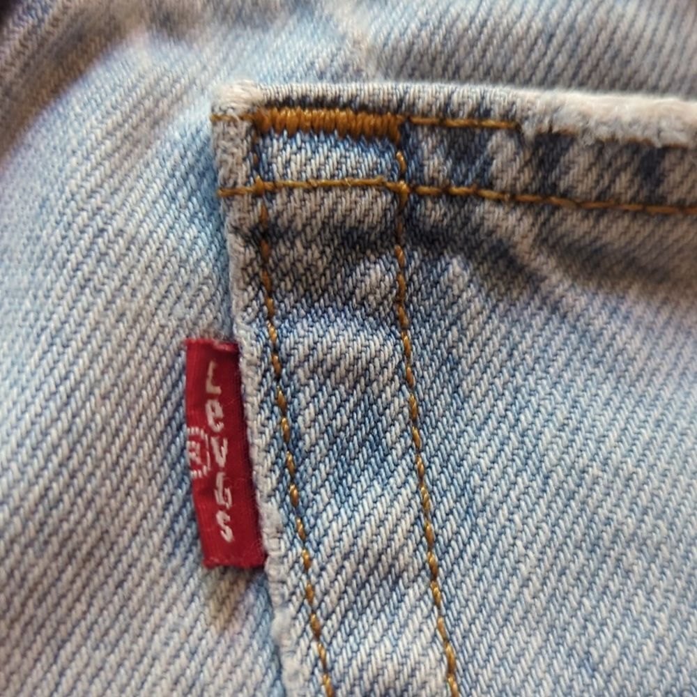 ‎Levi's destroyed denim cut off jean shorts - Picture 8 of 12